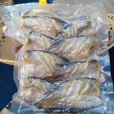 ปลาสลิดแดดเดียวบางบ่อแบบทอด